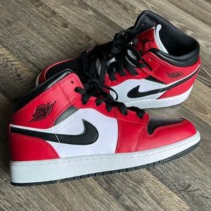 Air Jordon 1 mid (GS)